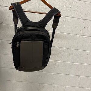 Men's MEC Black and Gray Backpack